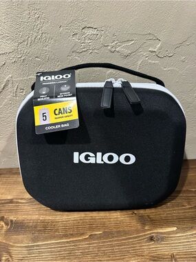 Igloo Black and White 5-Can Insulated Cooler Bag